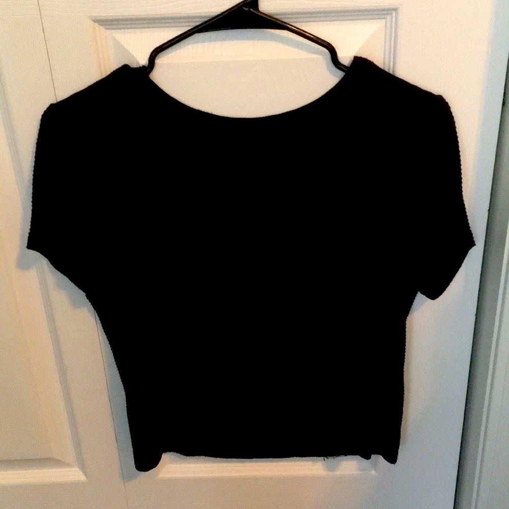 Short sleeved black t-shirt